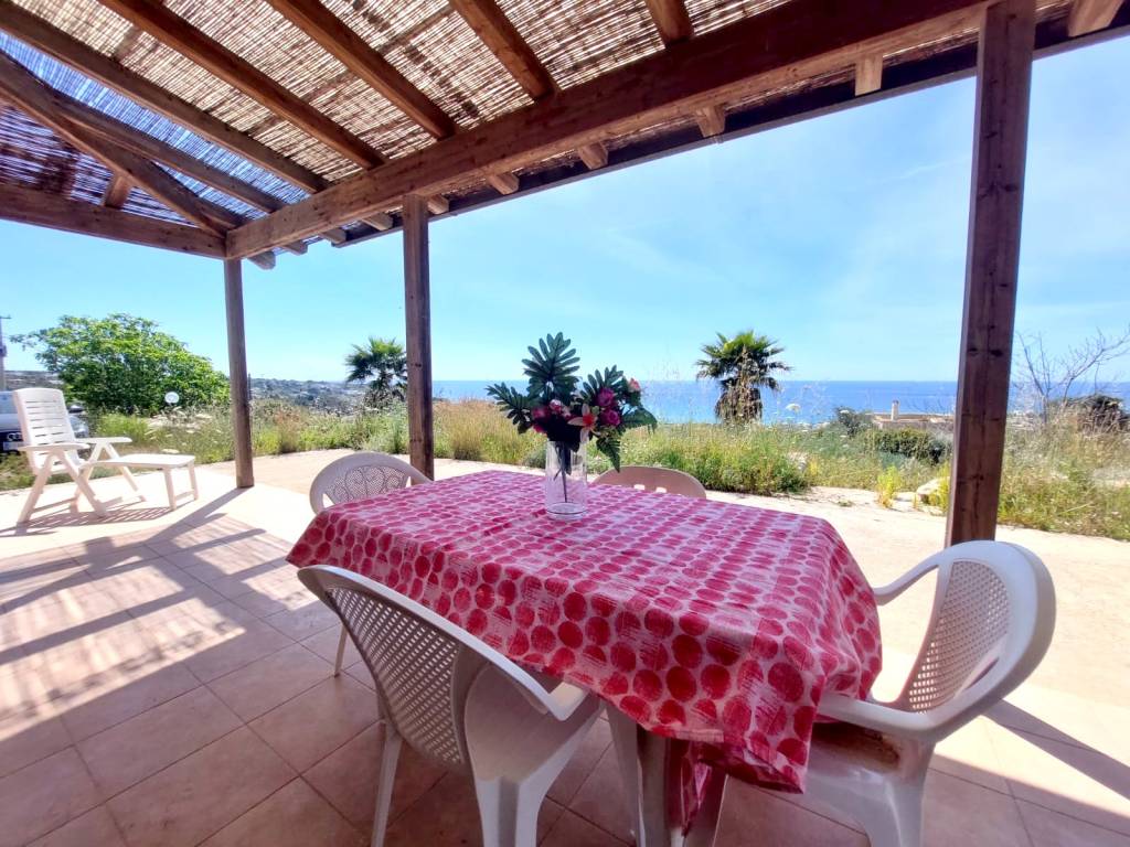 Villetta indipendente con bellissima vista mare